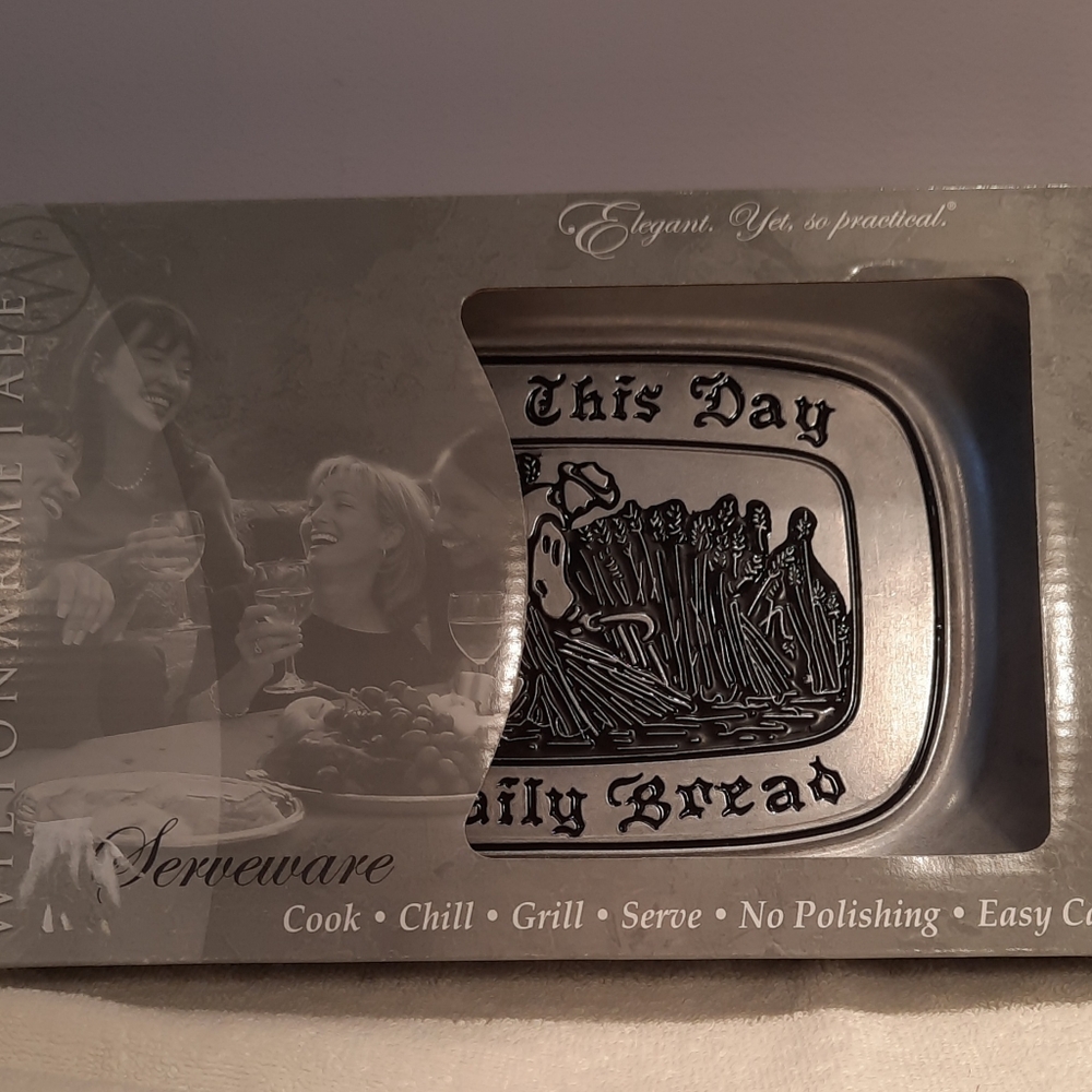 Wilton Armetale Silver Pewter Bread Tray